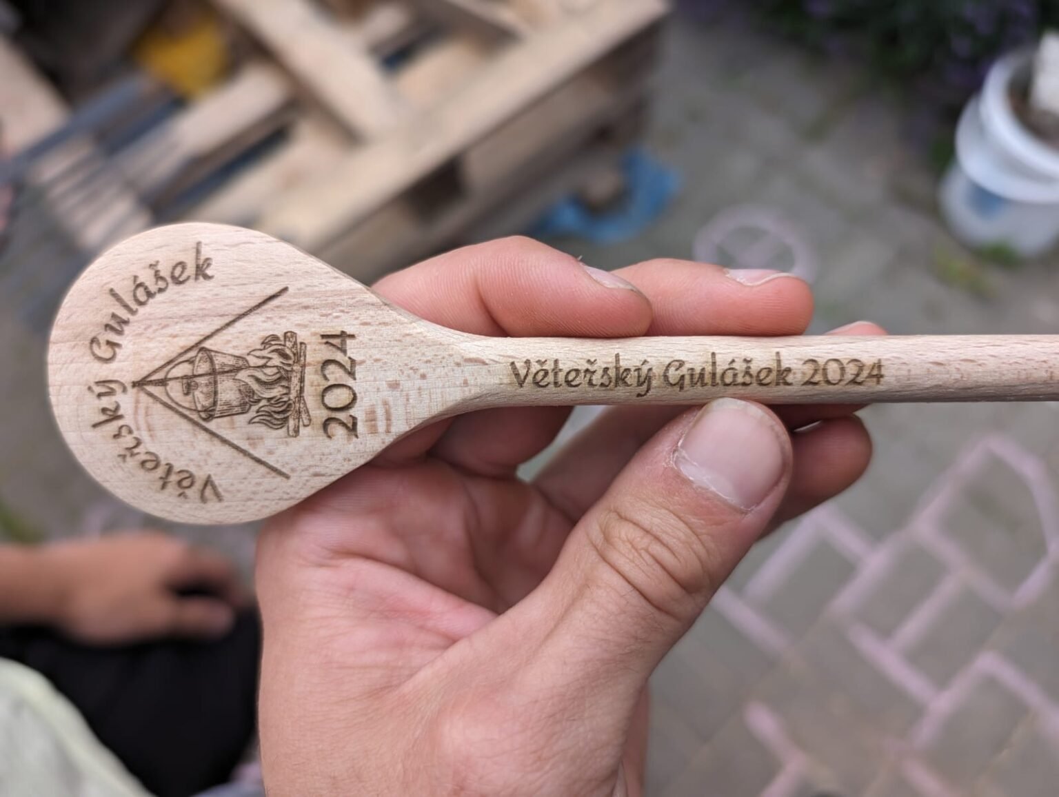 5a568c86-6ee5-4ab8-9d09-8fc53d352237